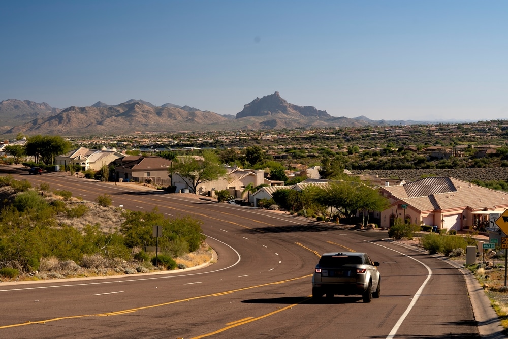 Rio,Verde,And,Fountain,Hills,Signage,Or,Saguaros